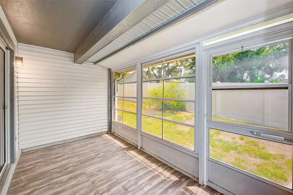 39650 Us Highway 19 N Tarpon Springs FL 34689