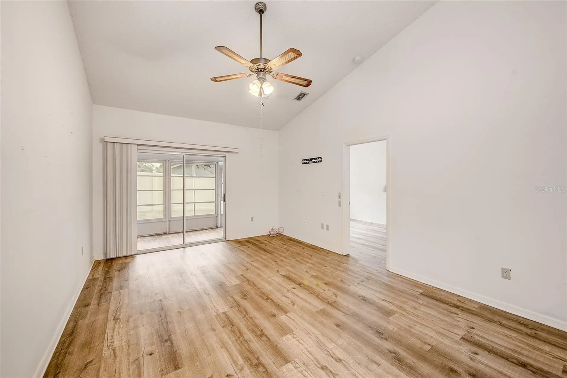 39650 Us Highway 19 N Tarpon Springs FL 34689
