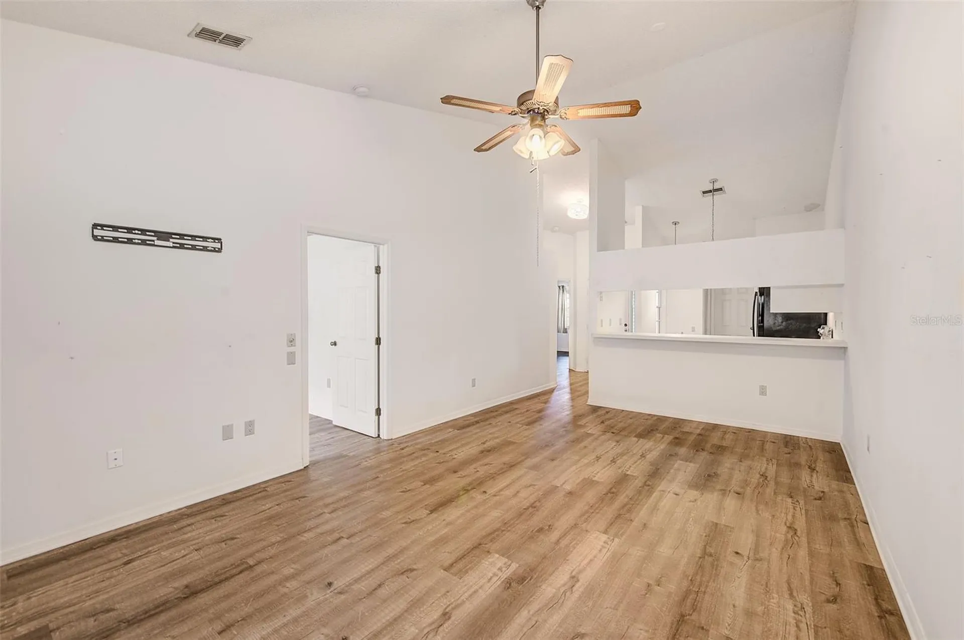 39650 Us Highway 19 N Tarpon Springs FL 34689