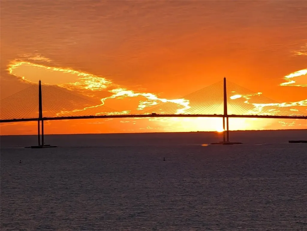 1404 Corey Way S South Pasadena FL 33707