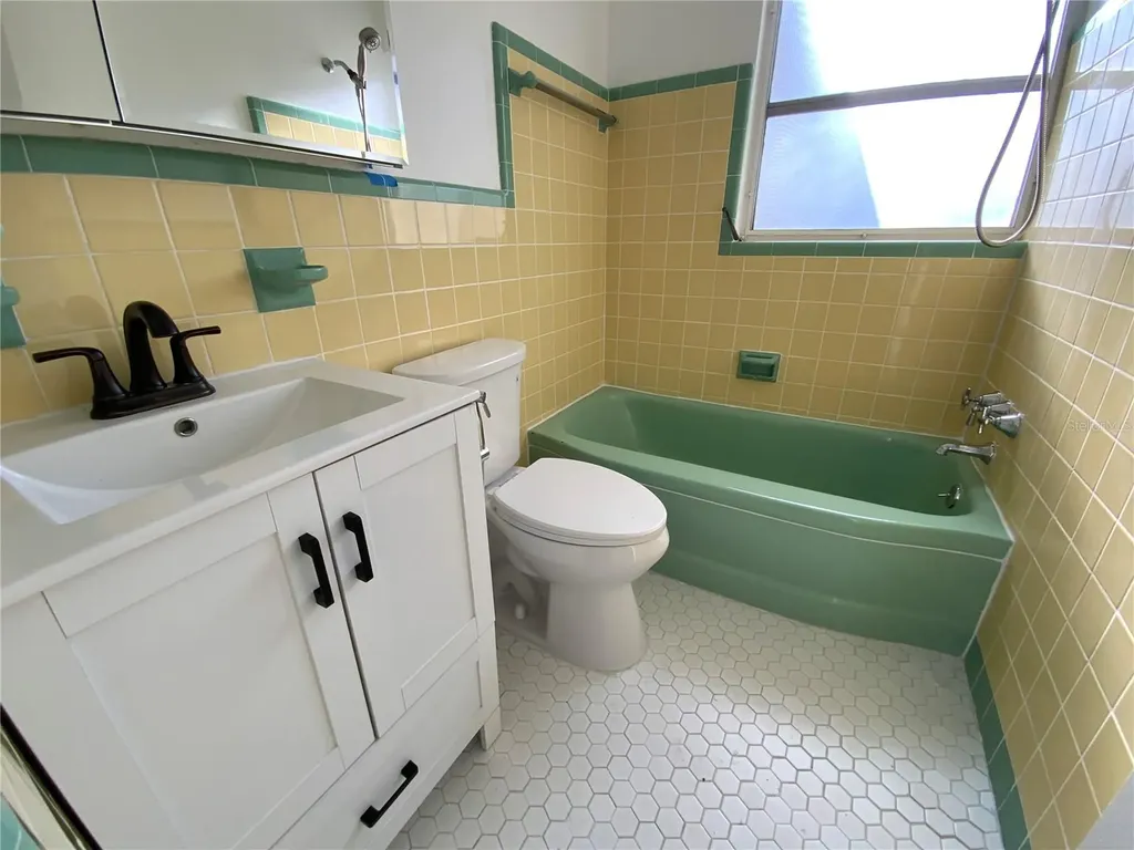 1404 Corey Way S South Pasadena FL 33707