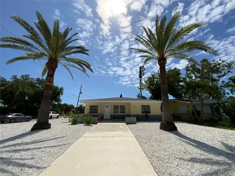 1404 Corey Way S South Pasadena FL 33707