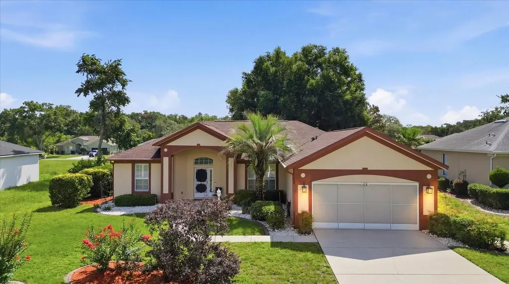 168 W Romany Loop Beverly Hills FL 34465