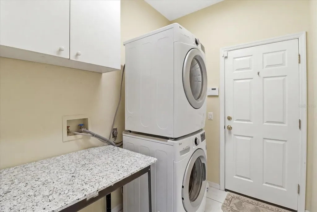 168 W Romany Loop Beverly Hills FL 34465