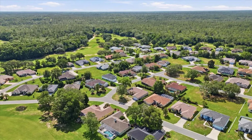 168 W Romany Loop Beverly Hills FL 34465