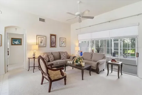 168 W Romany Loop Beverly Hills FL 34465