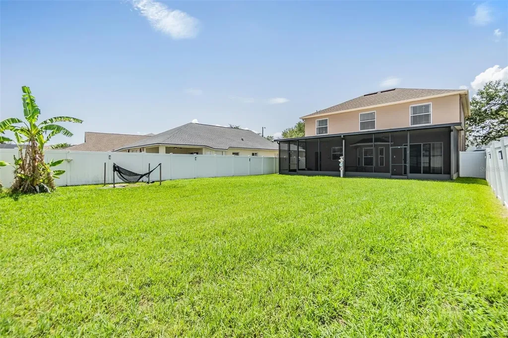 8219 Canterbury Lake Boulevard Tampa FL 33619
