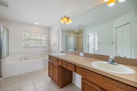 8219 Canterbury Lake Boulevard Tampa FL 33619