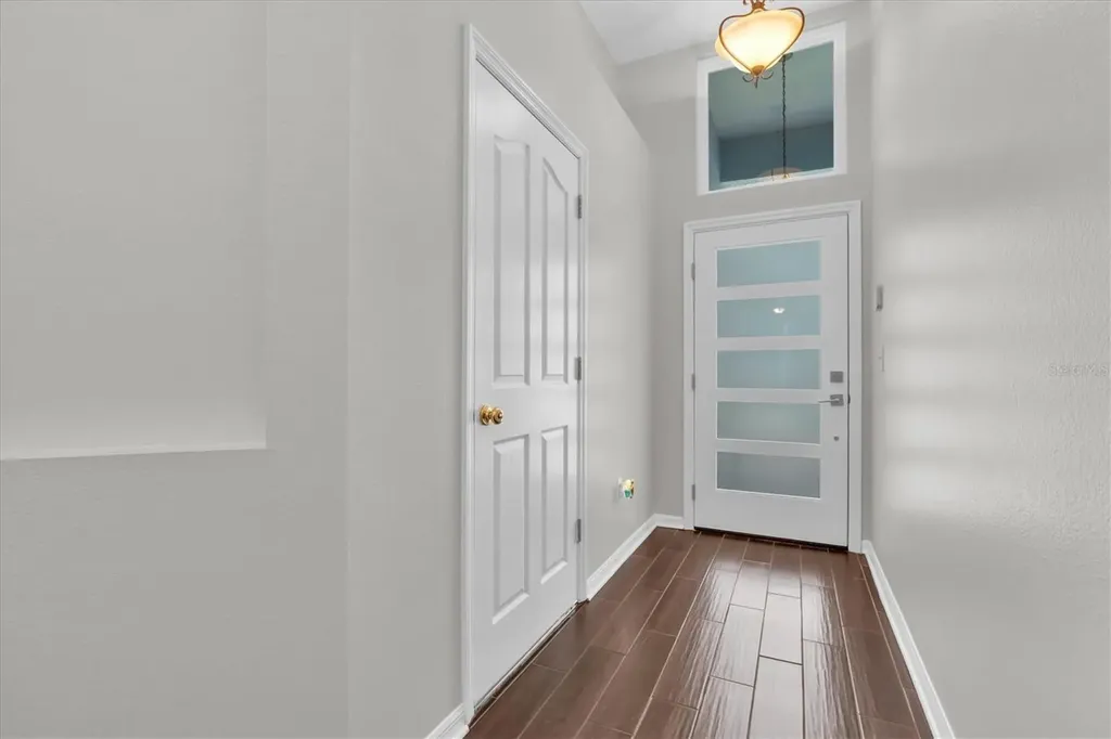 10232 Woodford Bridge Street Tampa FL 33626