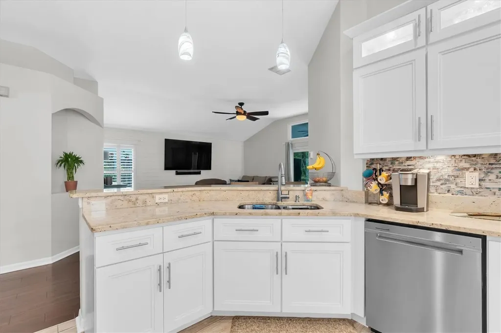 10232 Woodford Bridge Street Tampa FL 33626