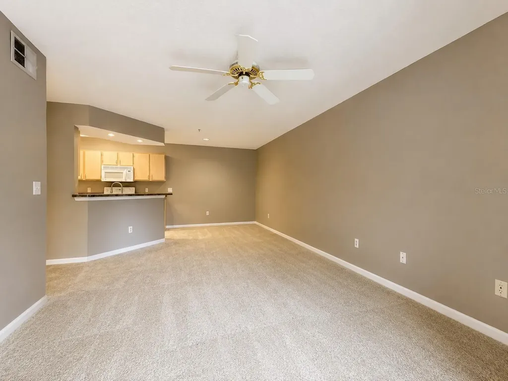 802 Crest Pines Drive Orlando FL 32828