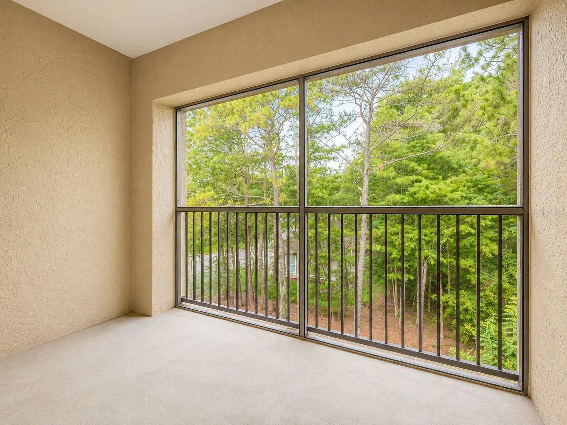 802 Crest Pines Drive Orlando FL 32828