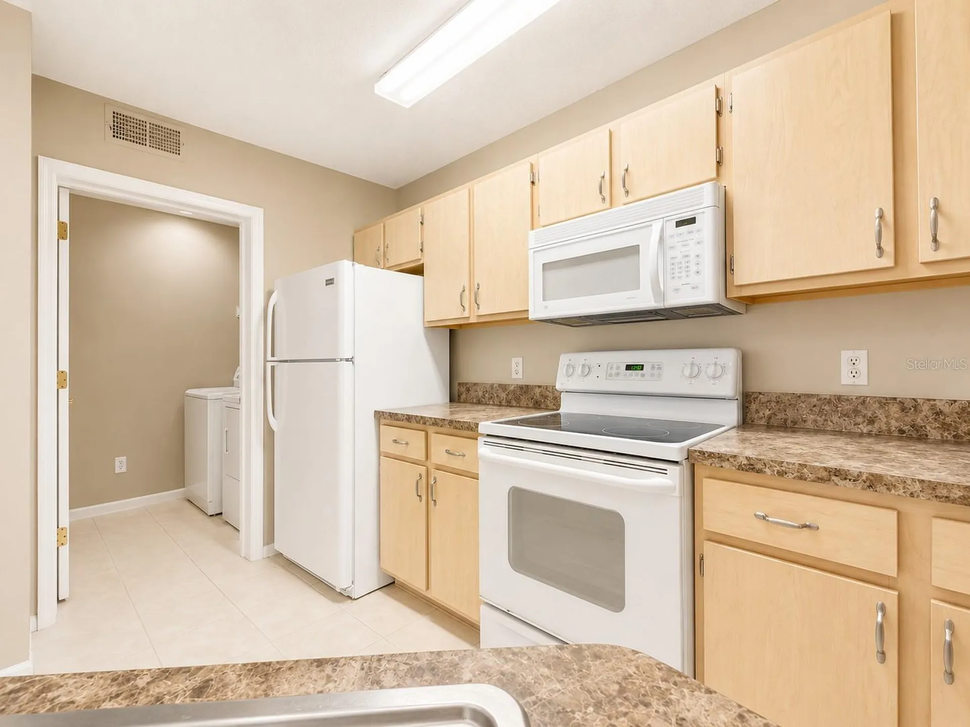 802 Crest Pines Drive Orlando FL 32828