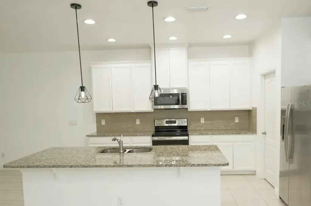 81 Mayo Court Oviedo FL 32765