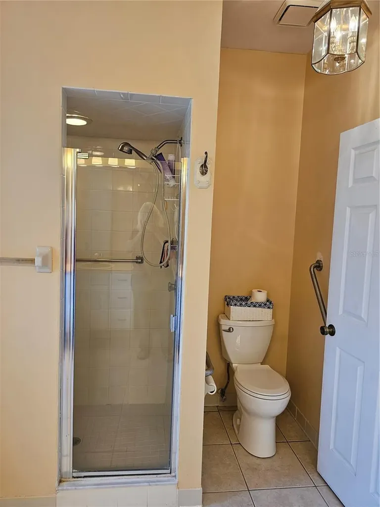 1850 Chaucer Way Kissimmee FL 34744