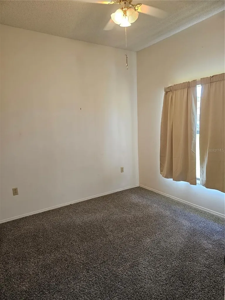 1850 Chaucer Way Kissimmee FL 34744