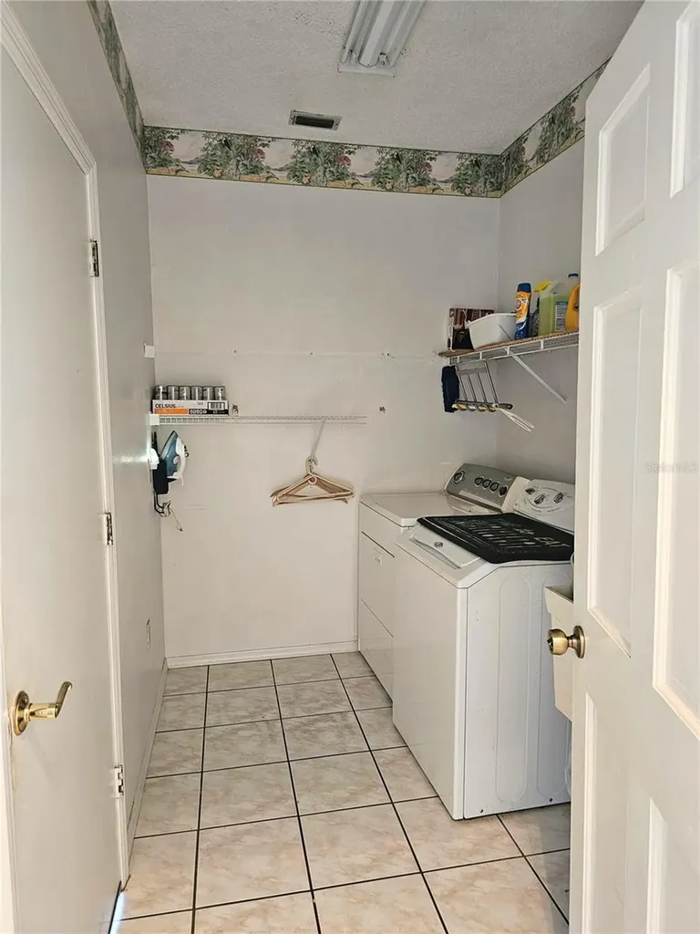 1850 Chaucer Way Kissimmee FL 34744