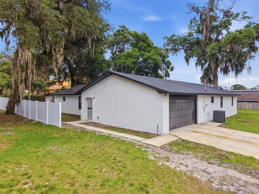 107 S High Street Lake Mary FL 32746