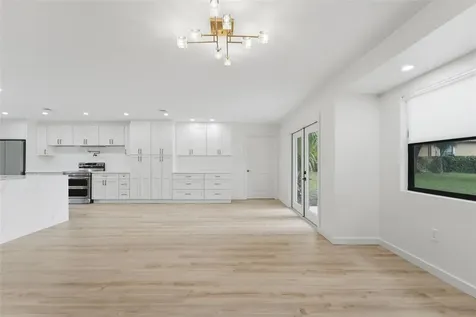 107 S High Street Lake Mary FL 32746