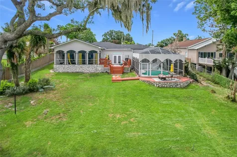 331 Bay Street Auburndale FL 33823