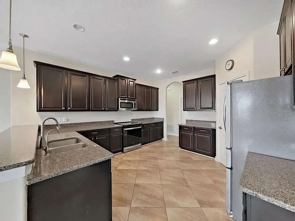2422 Allegheny Valley Street Ruskin FL 33570