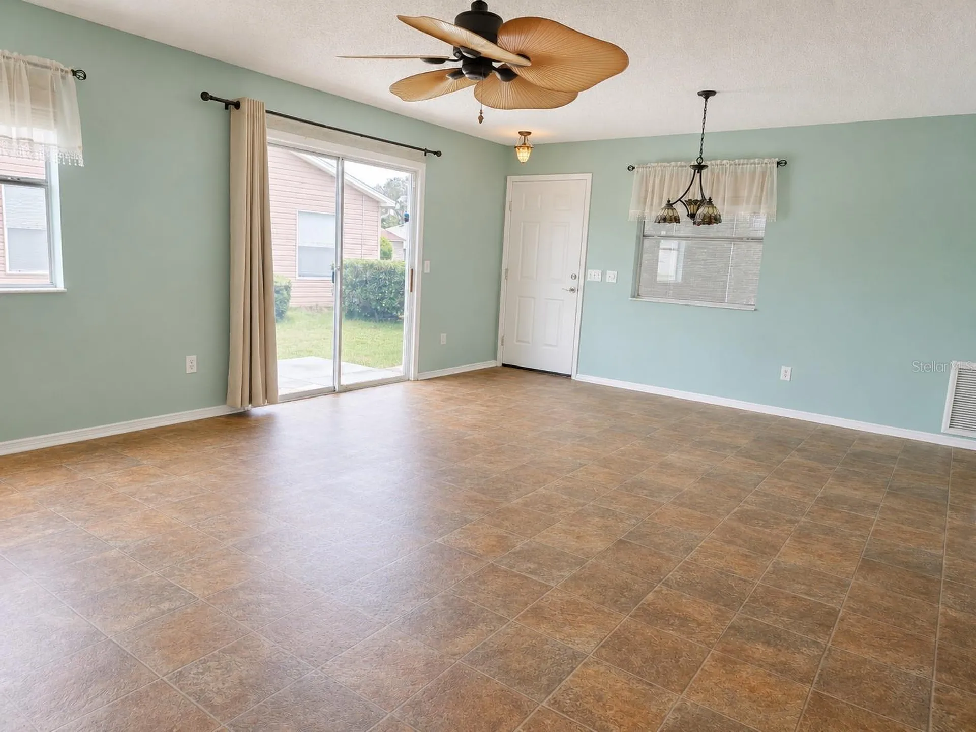 481 Hildalgo Drive The Villages FL 32159