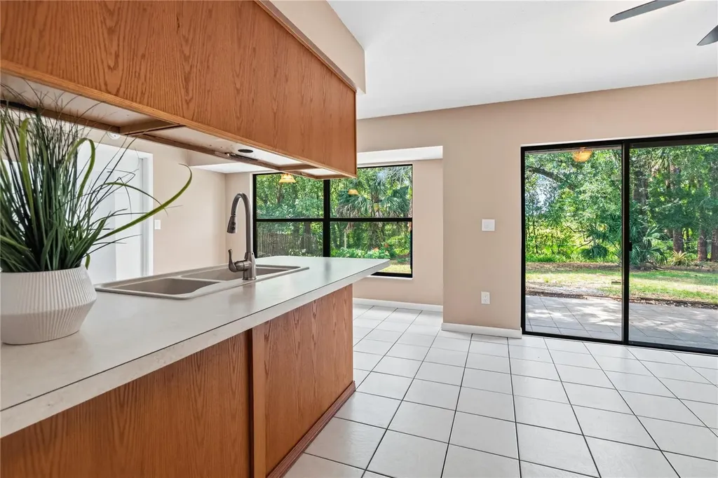 214 E Floyd Avenue Lake Mary FL 32746