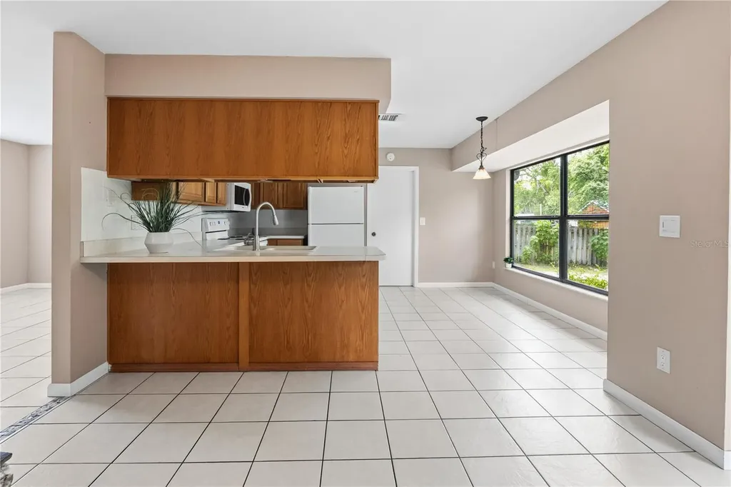 214 E Floyd Avenue Lake Mary FL 32746