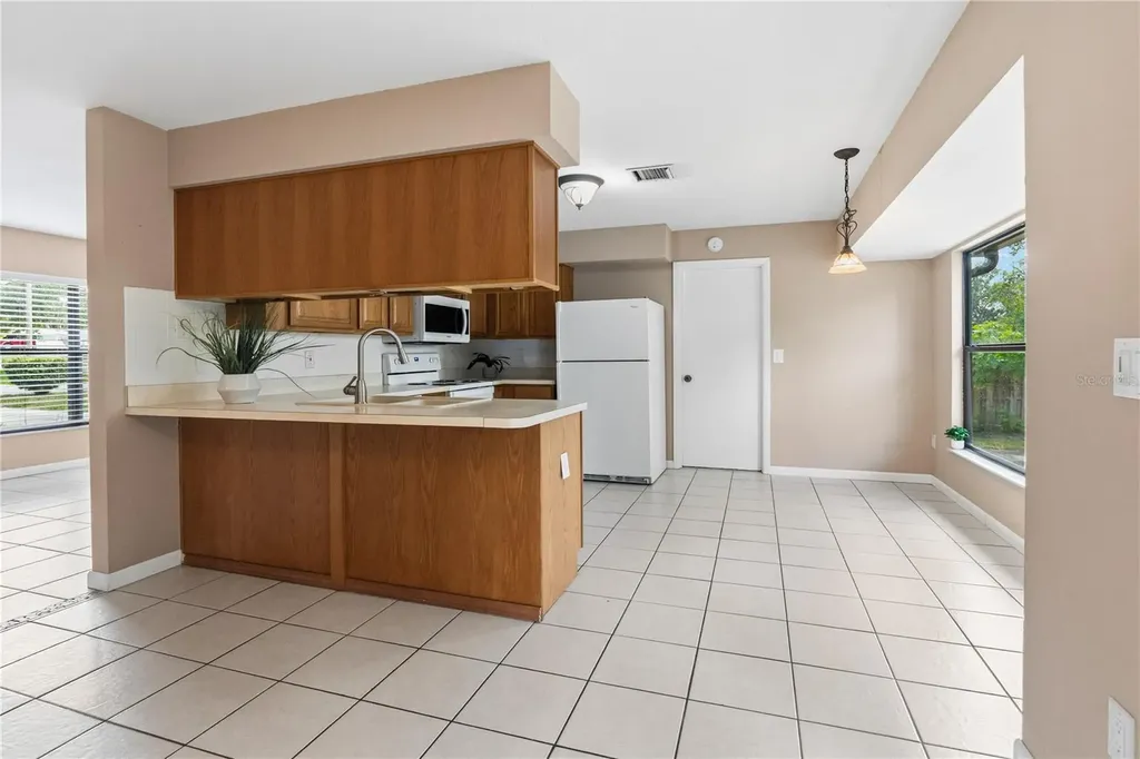 214 E Floyd Avenue Lake Mary FL 32746
