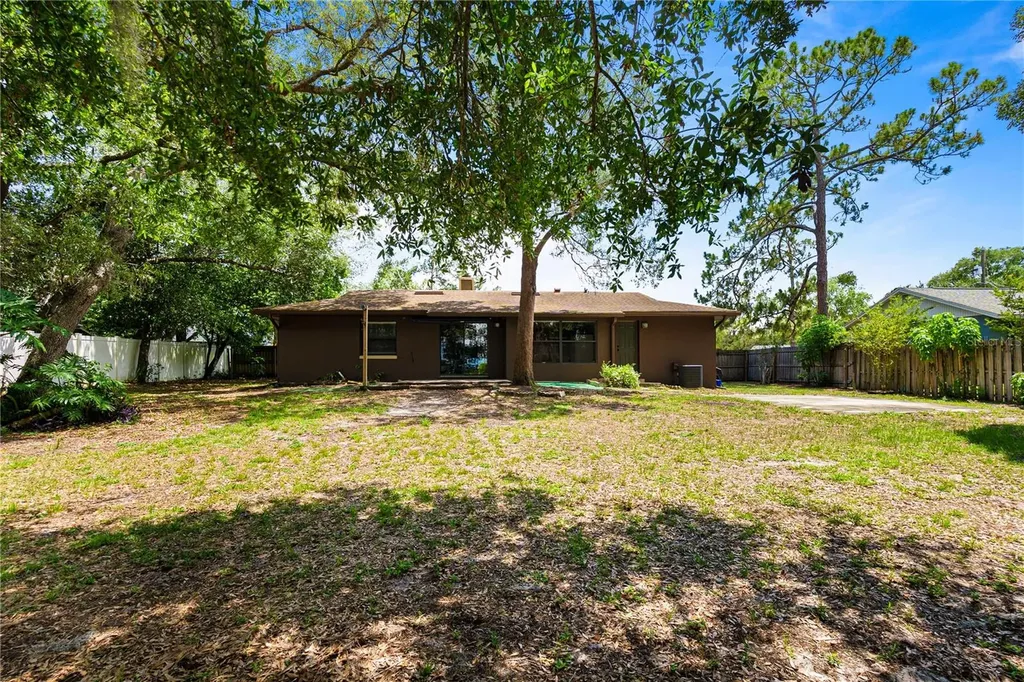 214 E Floyd Avenue Lake Mary FL 32746