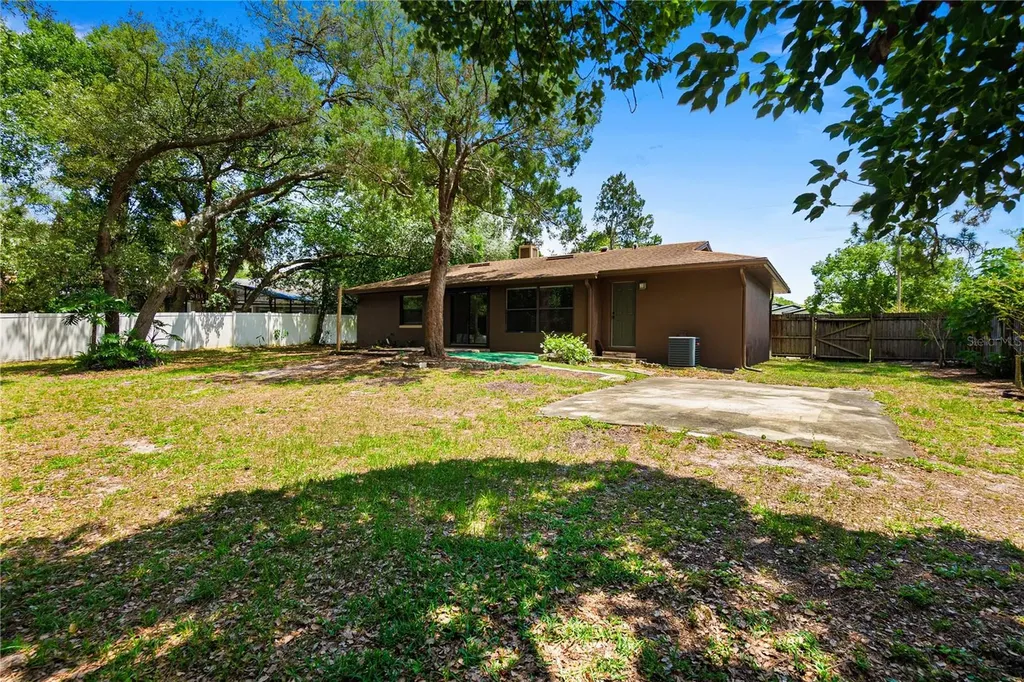 214 E Floyd Avenue Lake Mary FL 32746