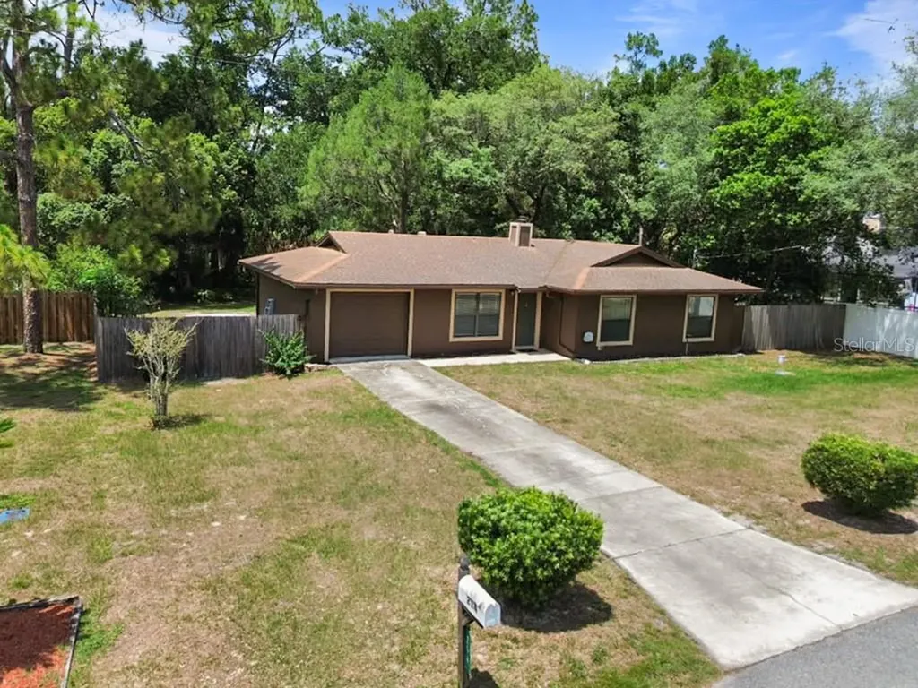 214 E Floyd Avenue Lake Mary FL 32746
