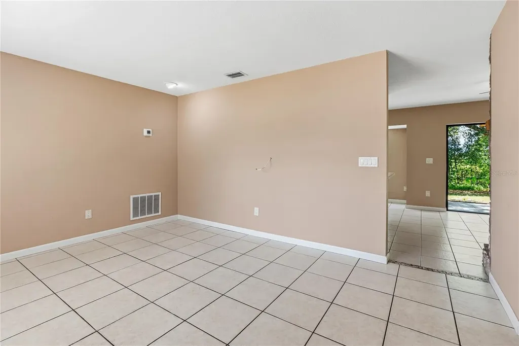 214 E Floyd Avenue Lake Mary FL 32746