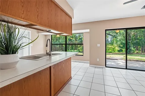 214 E Floyd Avenue Lake Mary FL 32746