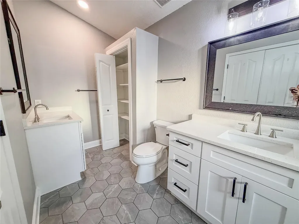 8608 Fawn Creek Drive Tampa FL 33626