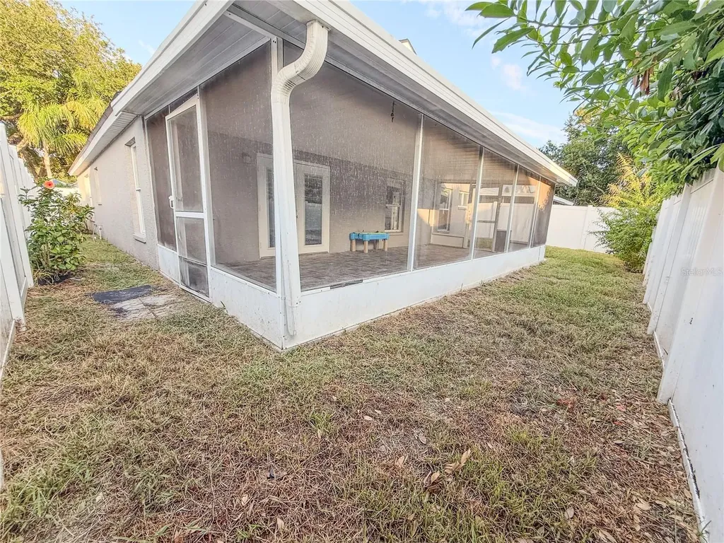8608 Fawn Creek Drive Tampa FL 33626