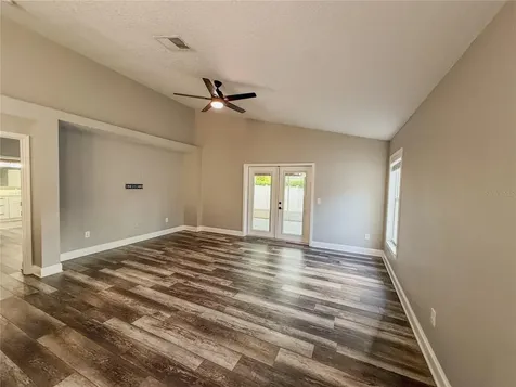 8608 Fawn Creek Drive Tampa FL 33626