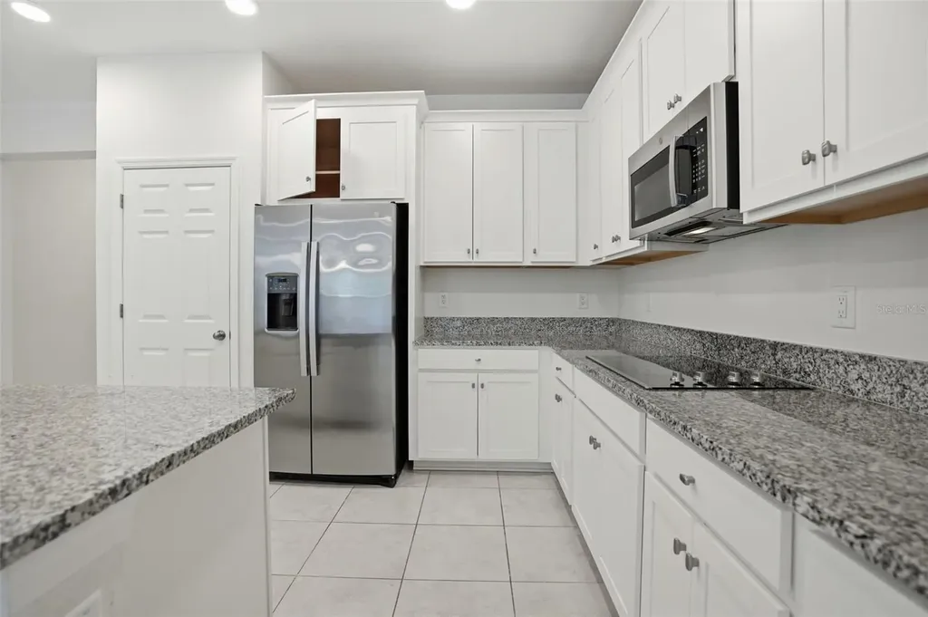 11996 Hilltop Farms Drive Dade City FL 33525