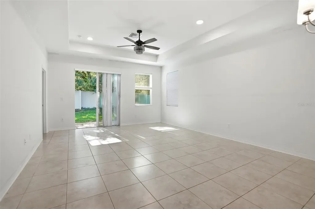 11996 Hilltop Farms Drive Dade City FL 33525