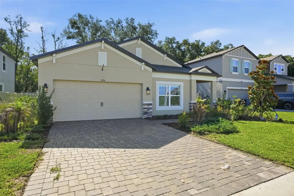 11996 Hilltop Farms Drive Dade City FL 33525