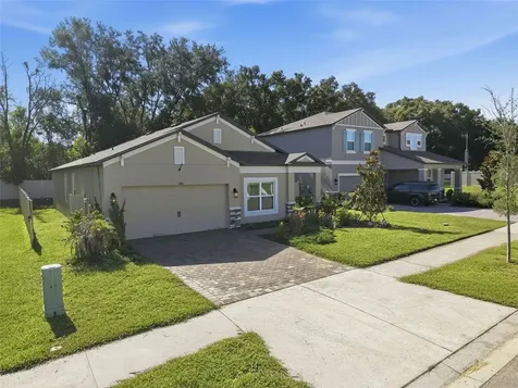 11996 Hilltop Farms Drive Dade City FL 33525