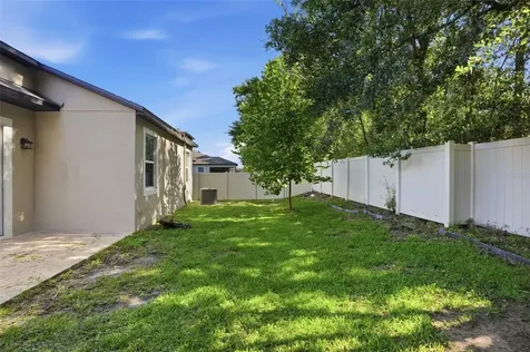 11996 Hilltop Farms Drive Dade City FL 33525