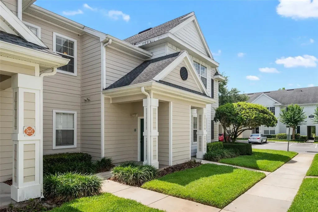 142 Southern Pecan Circle Winter Garden FL 34787