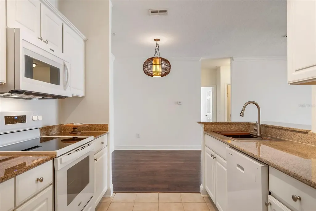 142 Southern Pecan Circle Winter Garden FL 34787
