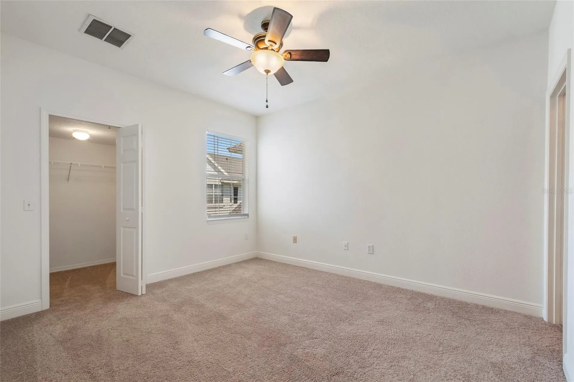 142 Southern Pecan Circle Winter Garden FL 34787