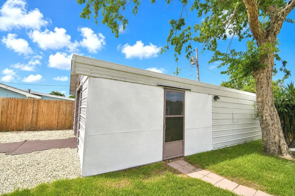 142 Martha Drive Lake Wales FL 33898
