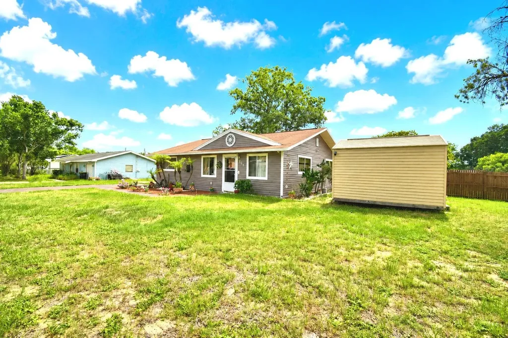 142 Martha Drive Lake Wales FL 33898