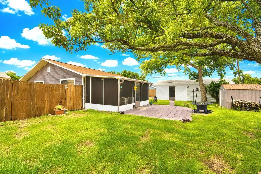 142 Martha Drive Lake Wales FL 33898