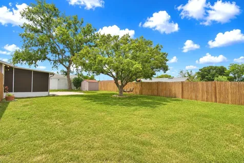 142 Martha Drive Lake Wales FL 33898