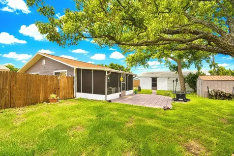 142 Martha Drive Lake Wales FL 33898